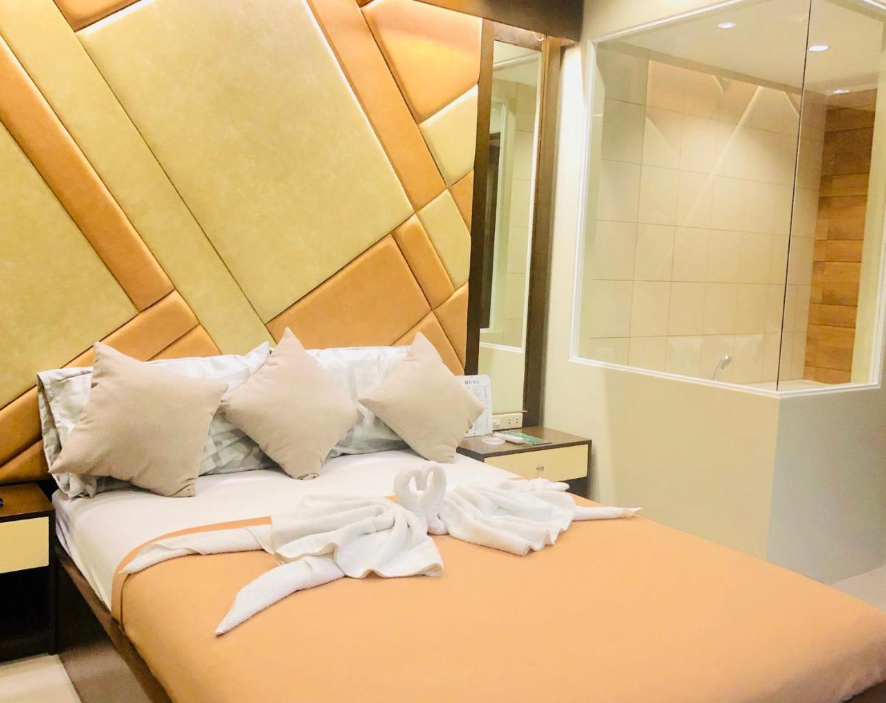 Hotel Apollo Lemery Bagian luar foto