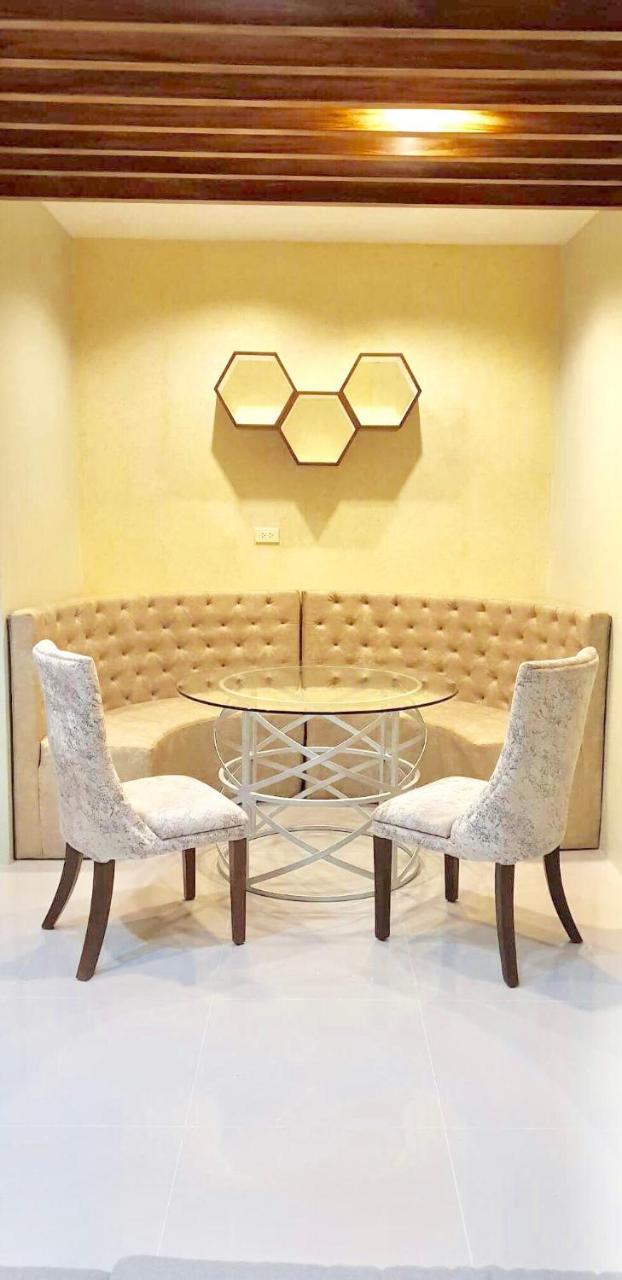 Hotel Apollo Lemery Bagian luar foto
